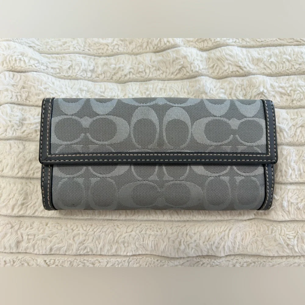 Coach Wallet - Picture 2 of 8